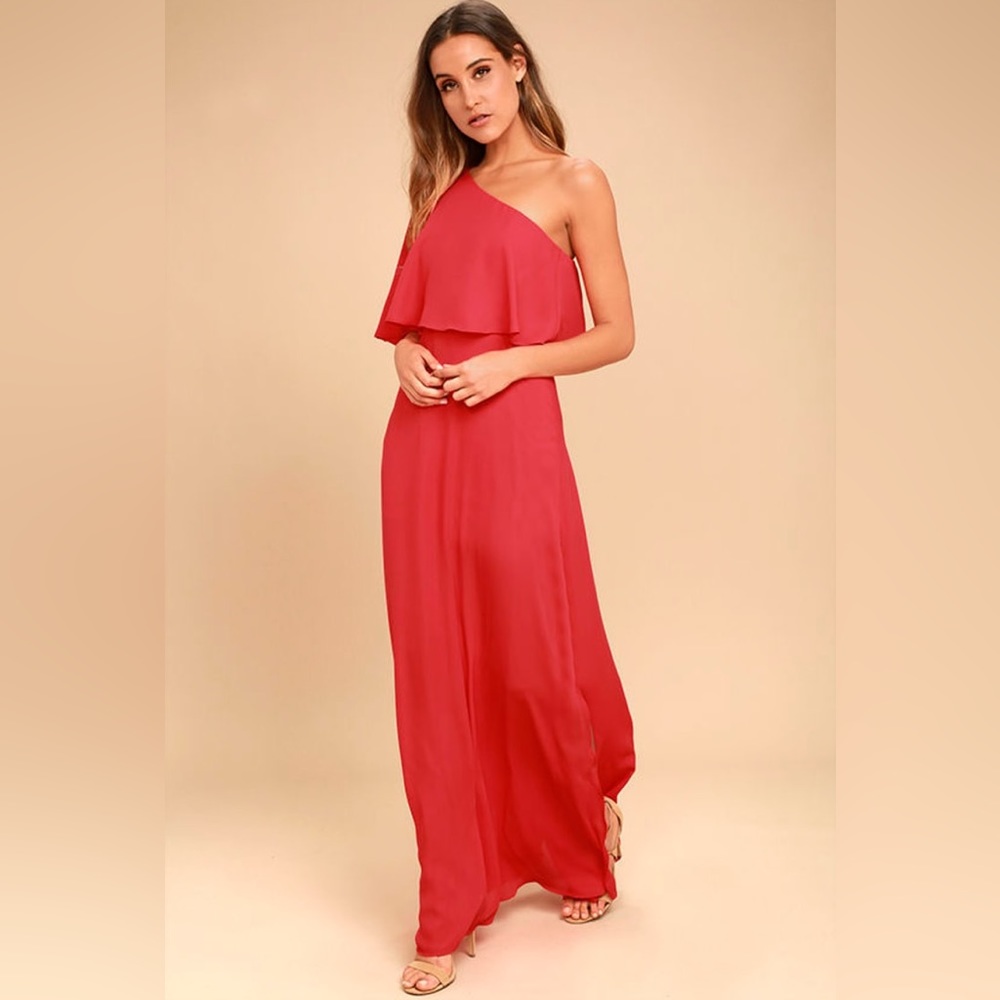 NWOT Lulu’s Angelic Way, One Shoulder Maxi Dress